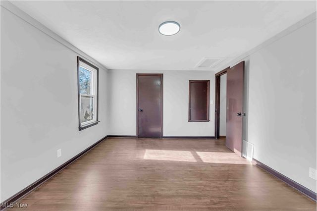 135 W Bagley Road, Berea, OH 44017