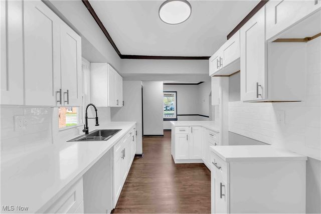 135 W Bagley Road, Berea, OH 44017