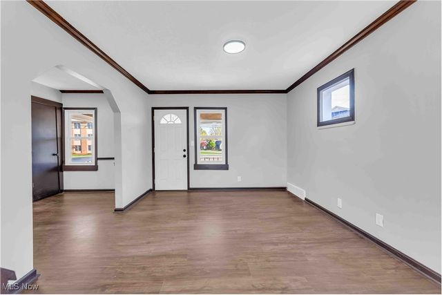 135 W Bagley Road, Berea, OH 44017