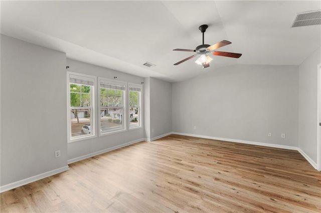 1867 Ellison Lakes Court NW 21, Kennesaw, GA 30152