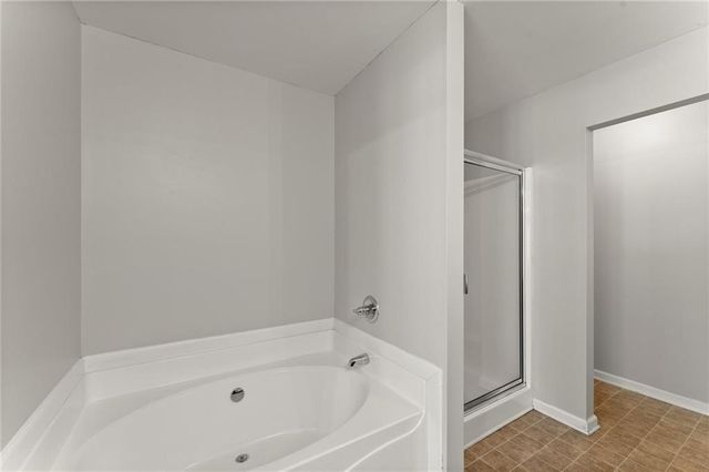 1867 Ellison Lakes Court NW 21, Kennesaw, GA 30152