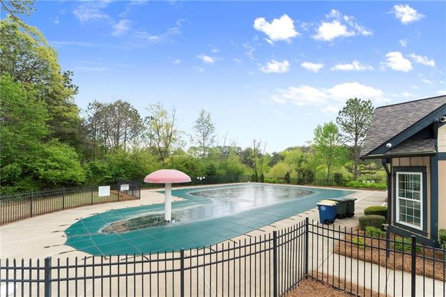 1867 Ellison Lakes Court NW 21, Kennesaw, GA 30152