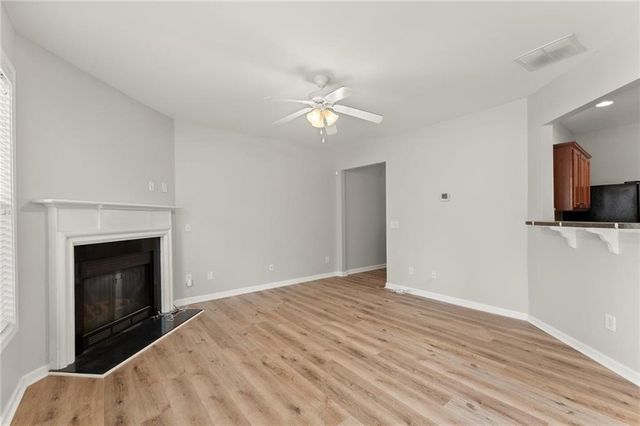1867 Ellison Lakes Court NW 21, Kennesaw, GA 30152