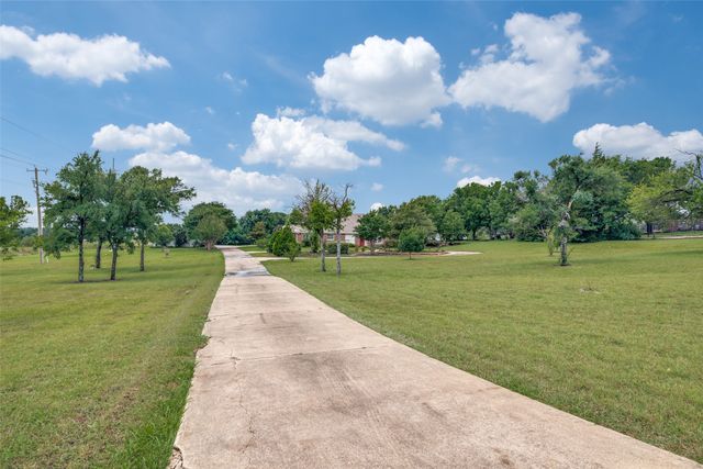 12228 Saddle Club Drive, Forney, TX 75126