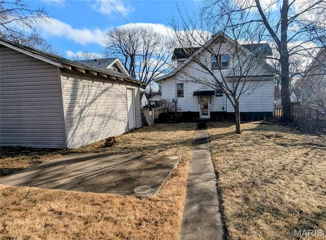 1247 Emerson Avenue, Edwardsville, IL 62025