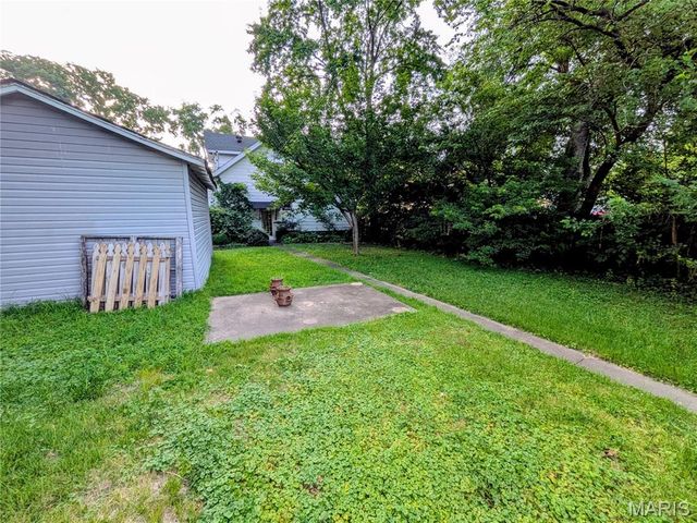 1247 Emerson Avenue, Edwardsville, IL 62025