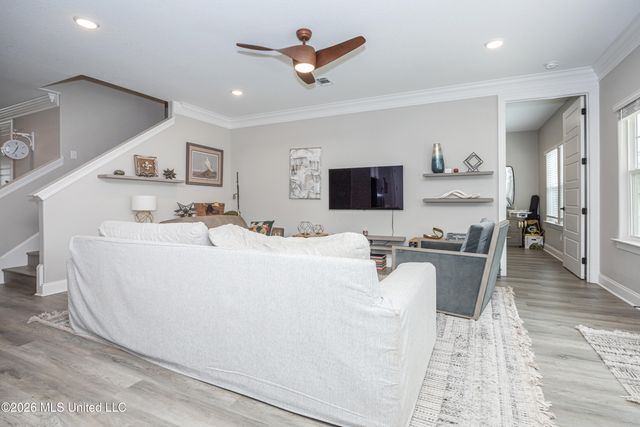 6833 Enclave Lane, Ocean Springs, MS 39564