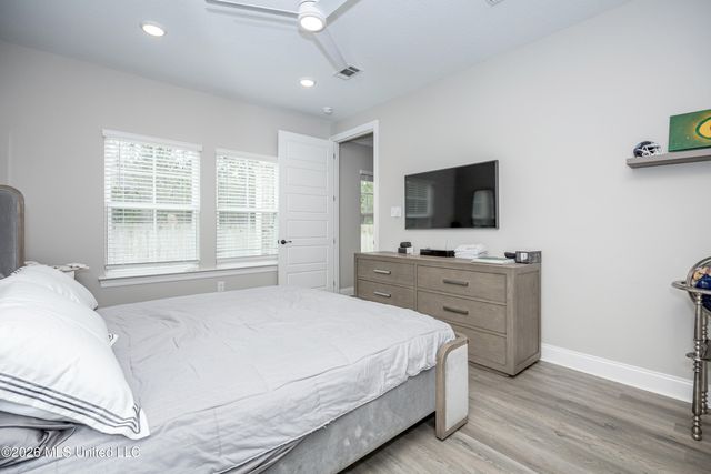 6833 Enclave Lane, Ocean Springs, MS 39564