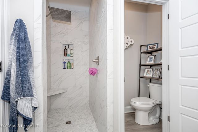 6833 Enclave Lane, Ocean Springs, MS 39564