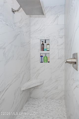 6833 Enclave Lane, Ocean Springs, MS 39564