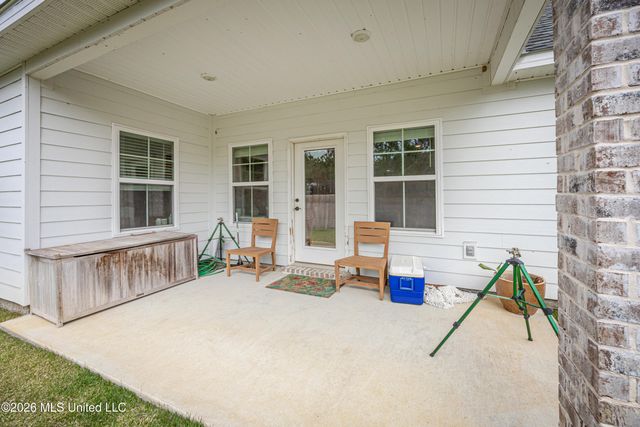 6833 Enclave Lane, Ocean Springs, MS 39564