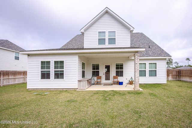 6833 Enclave Lane, Ocean Springs, MS 39564