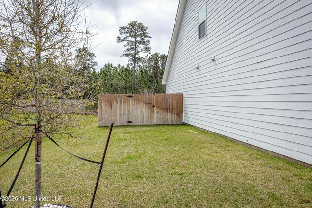 6833 Enclave Lane, Ocean Springs, MS 39564