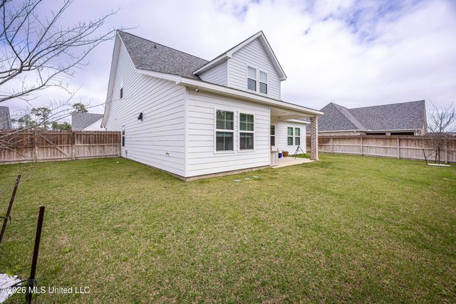 6833 Enclave Lane, Ocean Springs, MS 39564