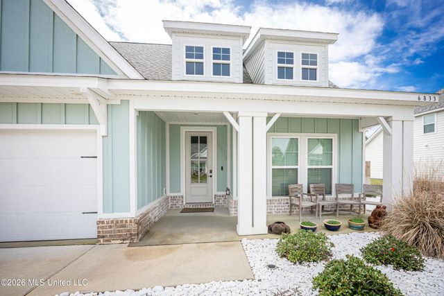 6833 Enclave Lane, Ocean Springs, MS 39564