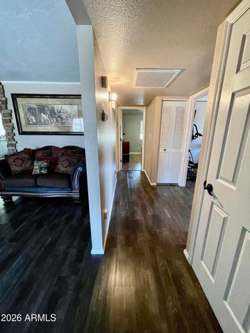 2214 E HOLMES Avenue, Mesa, AZ 85204
