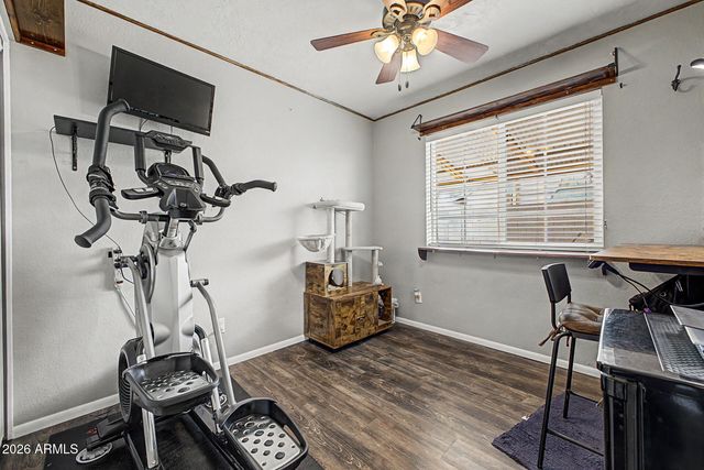 2214 E HOLMES Avenue, Mesa, AZ 85204