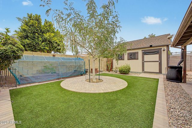 2214 E HOLMES Avenue, Mesa, AZ 85204