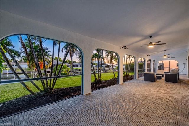 2015 SE 13th ST, Cape Coral, FL 33990