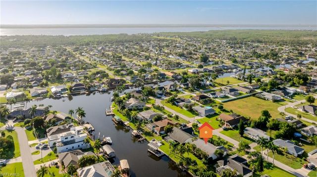 2015 SE 13th ST, Cape Coral, FL 33990