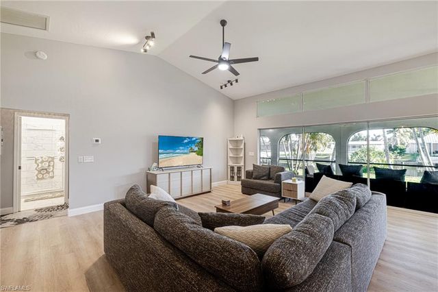 2015 SE 13th ST, Cape Coral, FL 33990