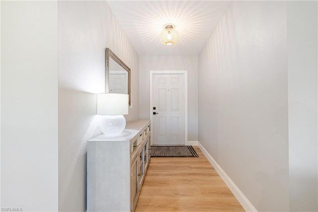 2015 SE 13th ST, Cape Coral, FL 33990