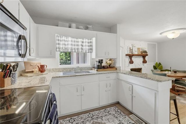 872 E Morningside Drive, Lawrenceville, GA 30043