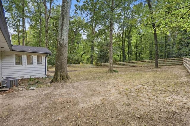 872 E Morningside Drive, Lawrenceville, GA 30043