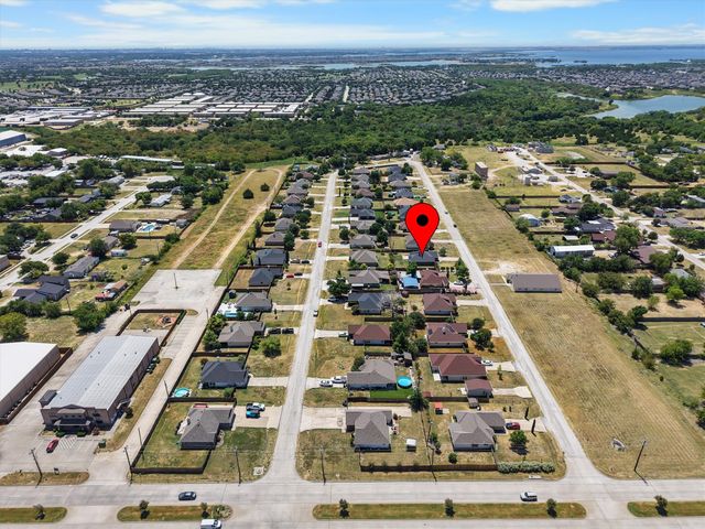 144 Price Circle, Hackberry, TX 75036