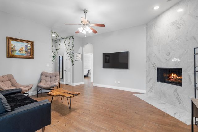 144 Price Circle, Hackberry, TX 75036