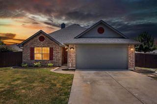 144 Price Circle, Hackberry, TX 75036