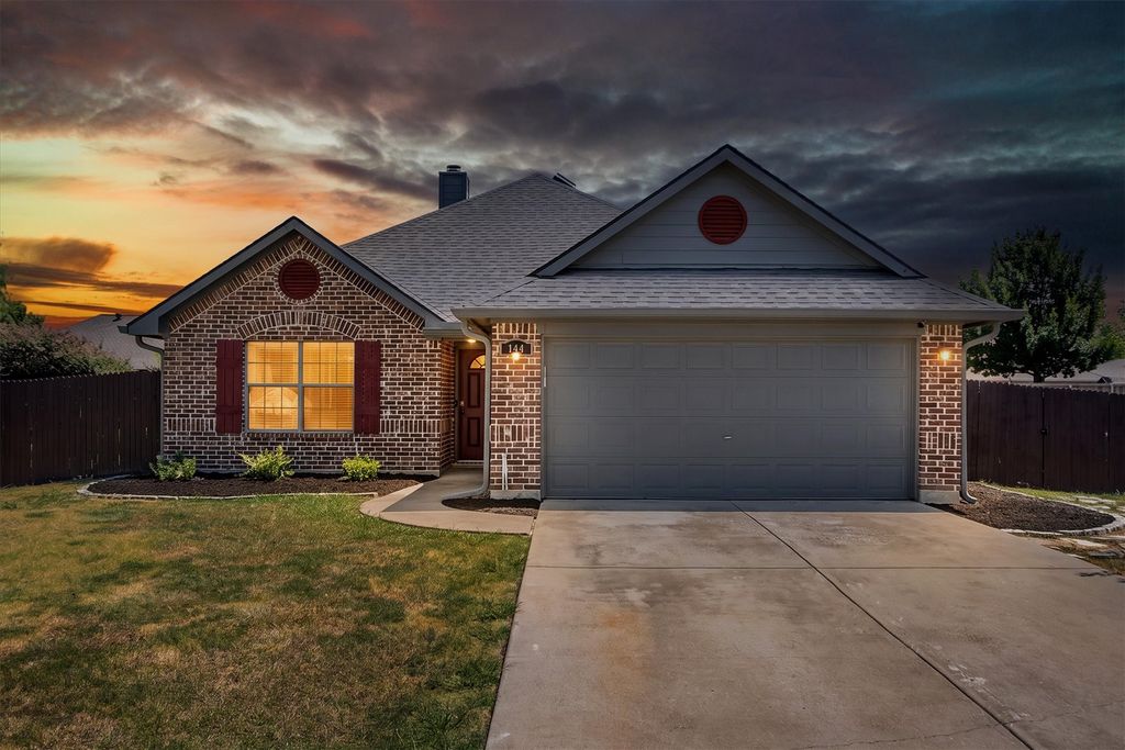 144 Price Circle, Hackberry, TX 75036