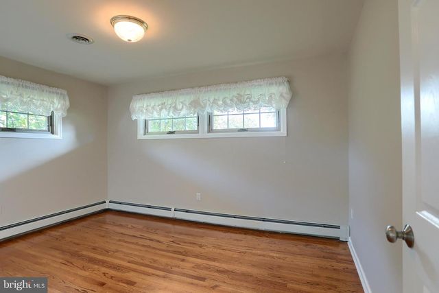 23 COLUMBIA DR, Camp Hill, PA 17011