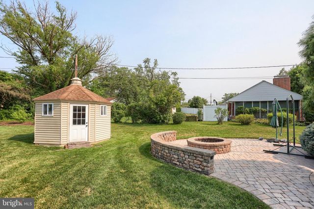 23 COLUMBIA DR, Camp Hill, PA 17011