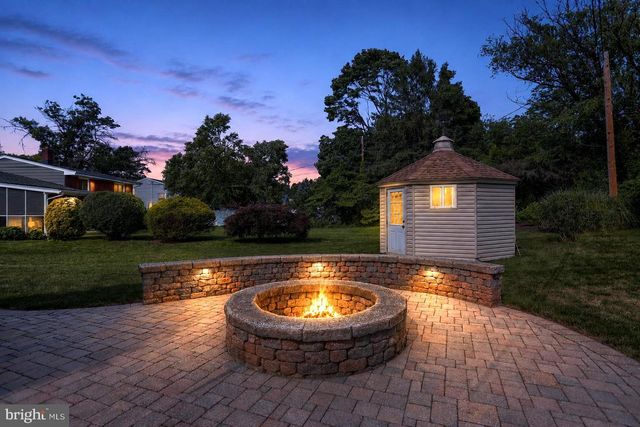 23 COLUMBIA DR, Camp Hill, PA 17011
