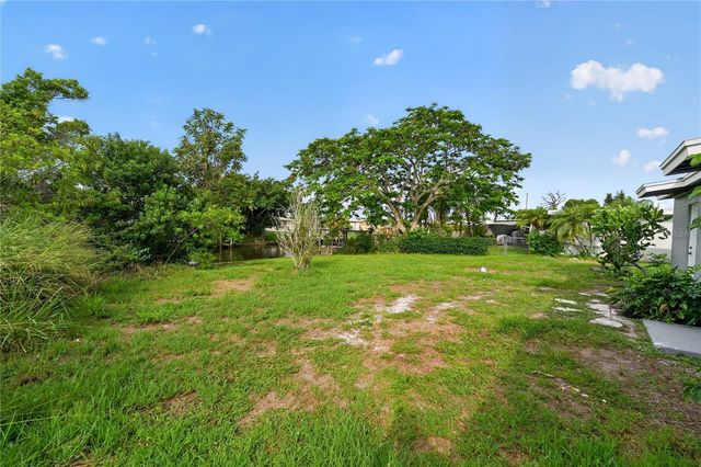 691 SHARON CIRCLE, Port Charlotte, FL 33952