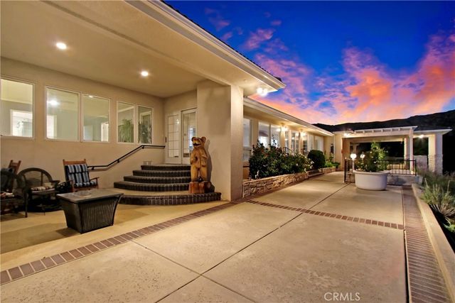8800 Avenida Miravilla, Cherry Valley, CA 92223
