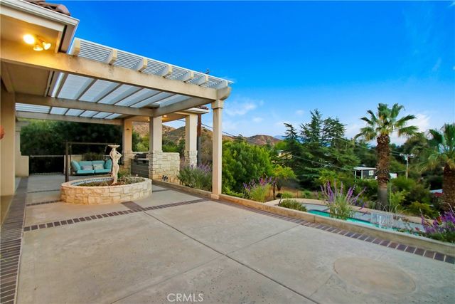 8800 Avenida Miravilla, Cherry Valley, CA 92223