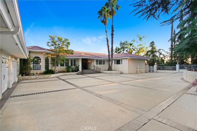 8800 Avenida Miravilla, Cherry Valley, CA 92223