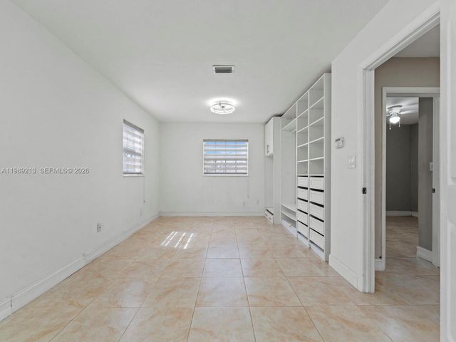 3605 SW 122nd Pl, Miami, FL 33175