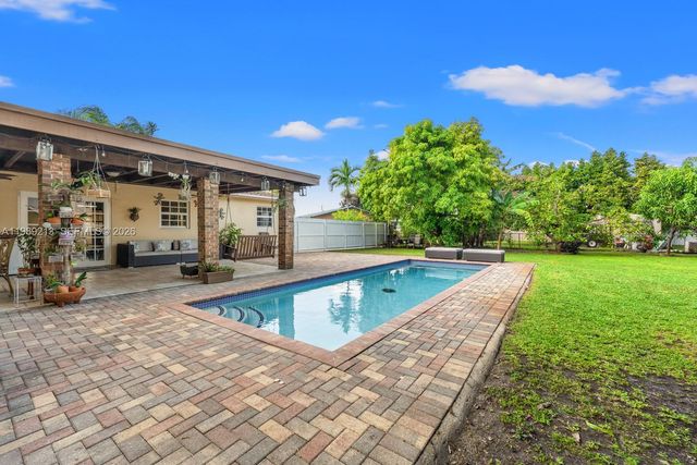 3605 SW 122nd Pl, Miami, FL 33175