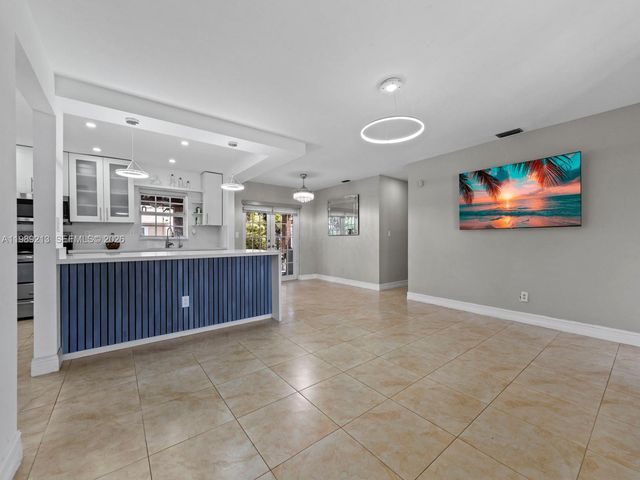 3605 SW 122nd Pl, Miami, FL 33175