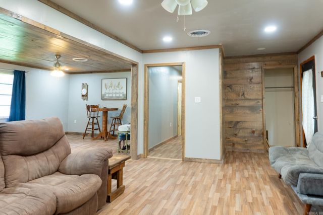 904 W College, Beebe, AR 72012