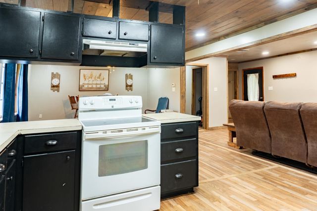 904 W College, Beebe, AR 72012