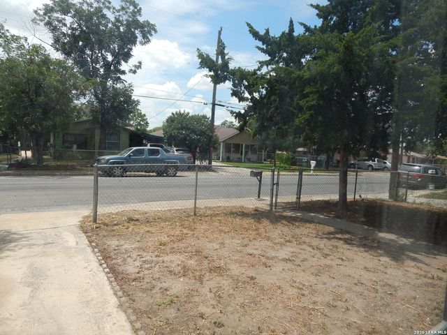 119 IKE ST, San Antonio, TX 78211