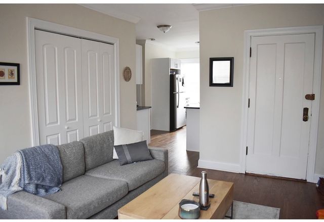 3819 N Greenview Avenue 3N, Chicago, IL 60613