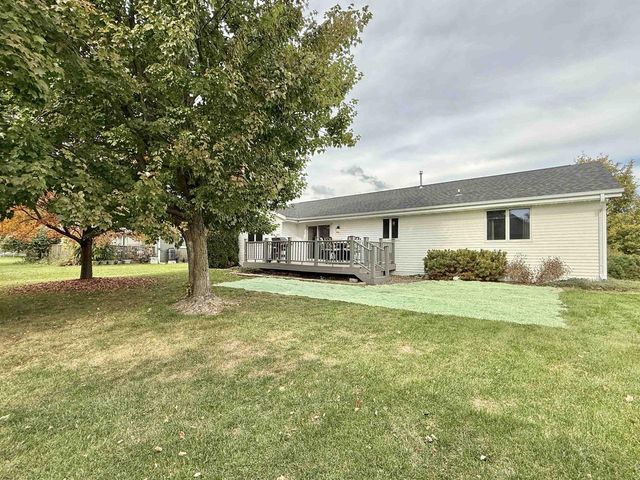 5065 N Walnut Grove Road, Milton, WI 53563