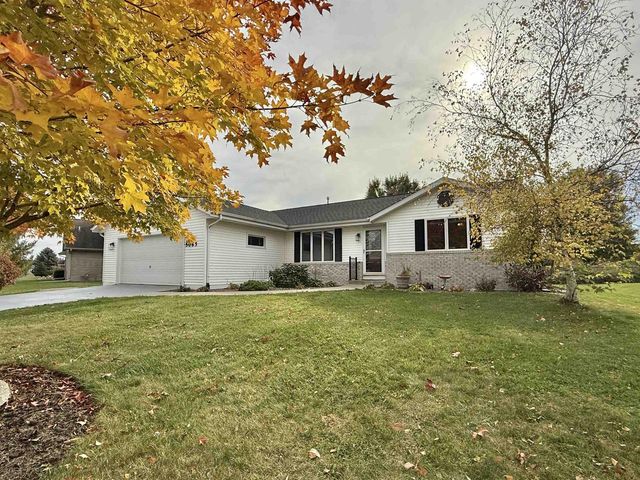 5065 N Walnut Grove Road, Milton, WI 53563