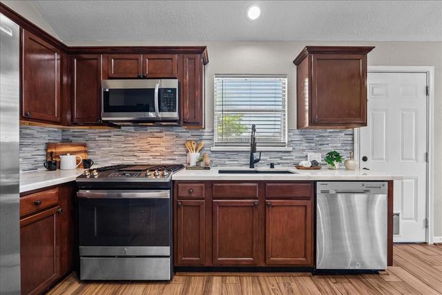 845 Indigo Springs Lane, La Marque, TX 77568