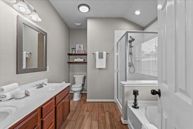 845 Indigo Springs Lane, La Marque, TX 77568